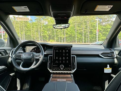 New 2026 GMC Acadia Denali w/ Super Cruise Package AWD/4WD image 3