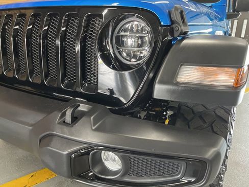 Used 2022 Jeep Wrangler Sport AWD/4WD image 10