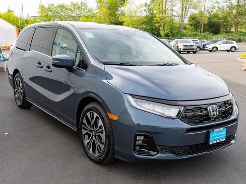 New 2026 Honda Odyssey Elite image 4