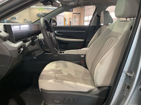 New 2025 Hyundai Sonata SEL FWD image 11