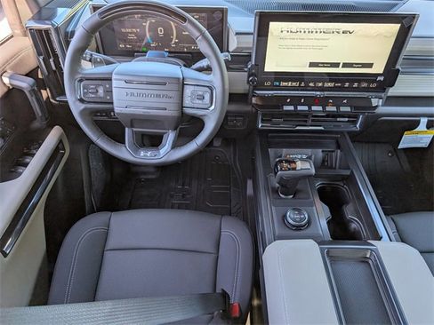 New 2026 GMC Hummer EV 4x4 Crew Cab image 9