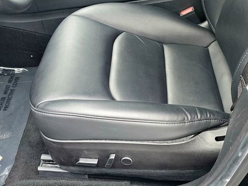 Used 2021 Tesla Model 3 Standard Range Plus RWD image 19