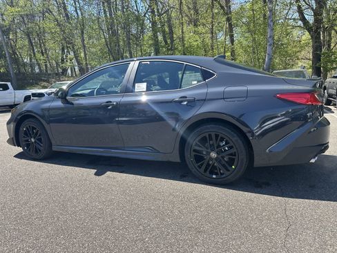 New 2026 Toyota Camry SE AWD/4WD image 16