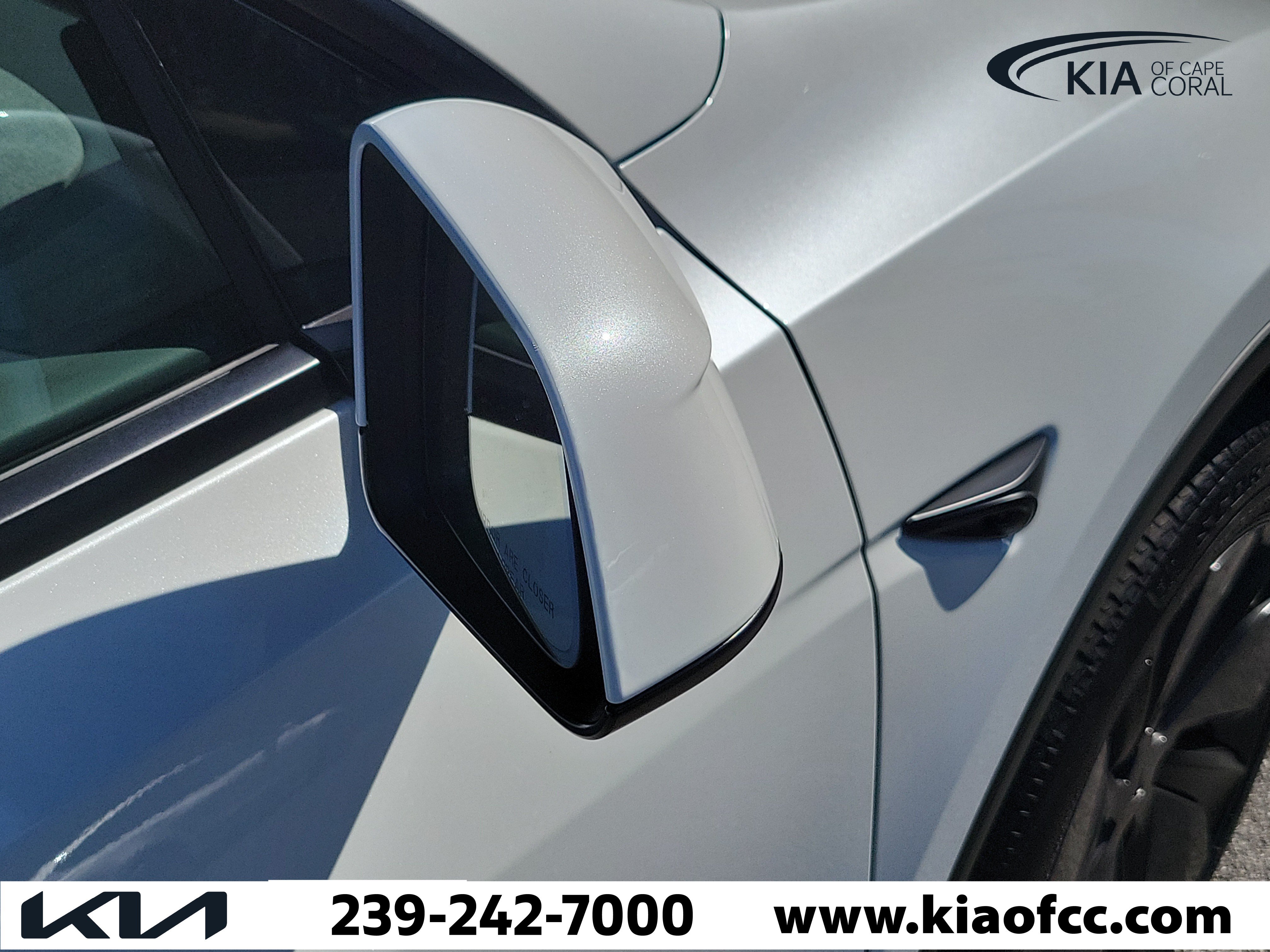 Used 2026 Tesla Model Y 2WD image 8