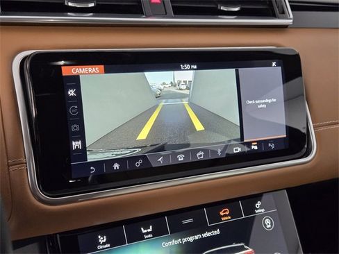 Used 2020 Land Rover Range Rover Velar R-Dynamic HSE image 24
