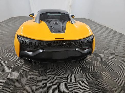 Used 2023 McLaren Artura RWD image 9