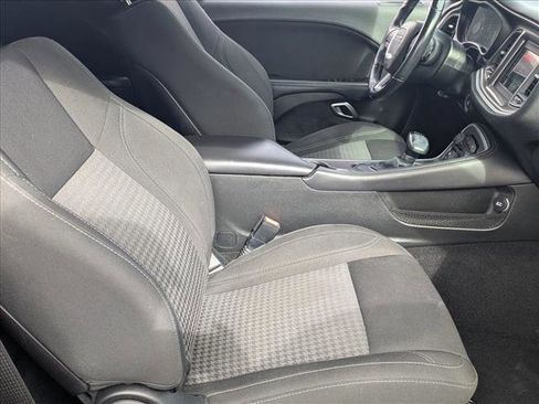 Used 2019 Dodge Challenger SXT w/ Blacktop Package image 18