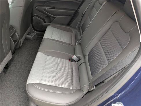 Used 2024 Chevrolet Trax LT w/ Driver Confidence Package FWD image 17
