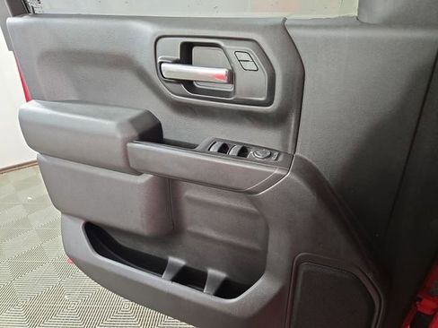 Used 2019 Chevrolet Silverado 1500 Custom w/ Custom Convenience Package image 27