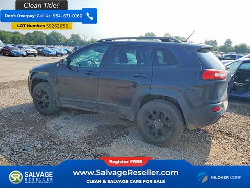 Used 2015 Jeep Cherokee Trailhawk w/ Leather Interior Group AWD/4WD image 3