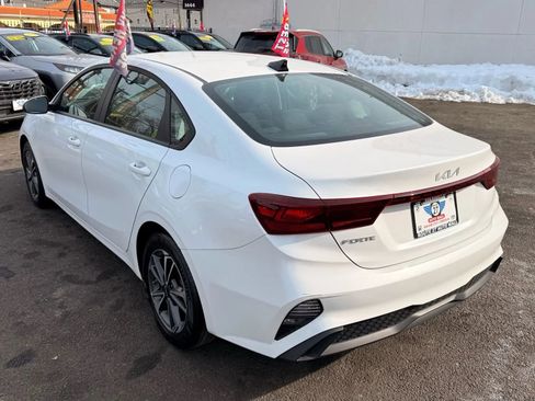 Used 2024 Kia Forte LXS image 5
