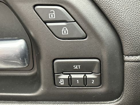 Used 2020 Chevrolet Silverado 2500 High Country image 45