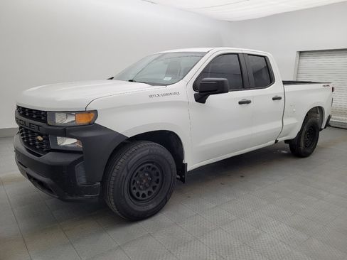 Used 2020 Chevrolet Silverado 1500 W/T w/ Trailering Package image 2
