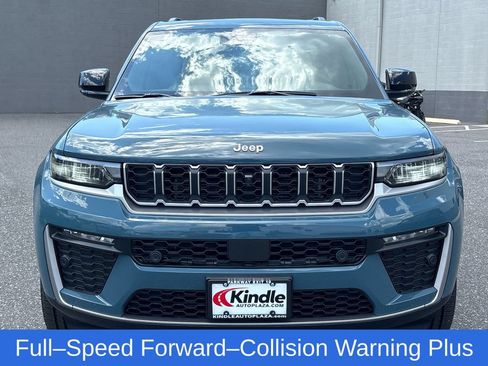 New 2026 Jeep Grand Cherokee Limited w/ Luxury Tech Group II AWD/4WD image 2