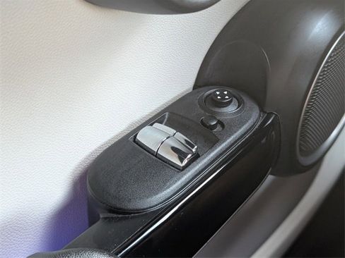 Used 2015 MINI Cooper S image 25