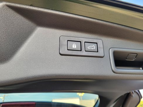 New 2026 Subaru Outback Limited AWD/4WD image 19