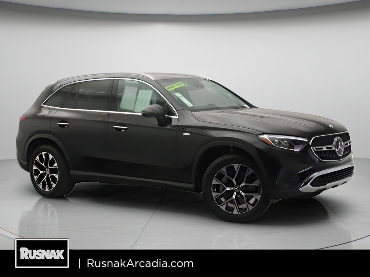 Used 2025 Mercedes-Benz GLC 350e 4MATIC image 1