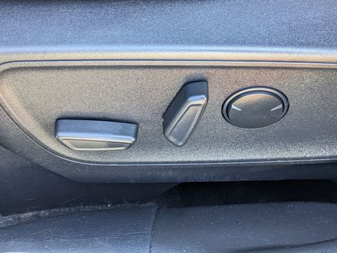 Used 2024 Ford Escape ST-Line w/ Tech Pack #1 FWD image 19