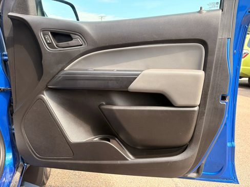 Used 2018 Chevrolet Colorado W/T w/ WT Convenience Package RWD image 11