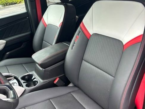 Used 2024 GMC Canyon AT4X AWD/4WD image 14
