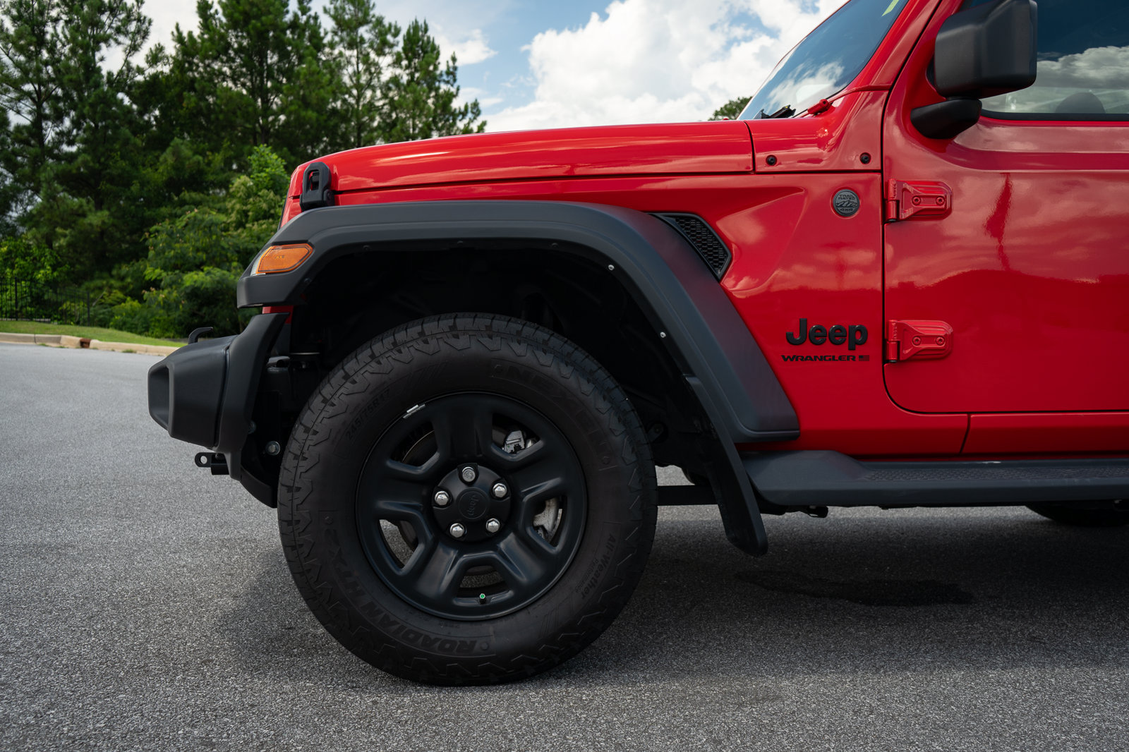 Used 2024 Jeep Wrangler Sport AWD/4WD image 4