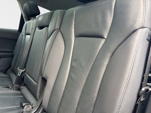 Used 2022 Audi Q7 2.0T Premium w/ Convenience Package AWD/4WD image 12