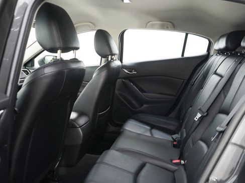 Used 2017 MAZDA MAZDA3 Touring FWD image 19