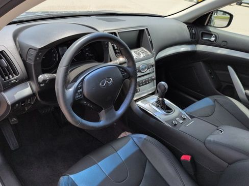 Used 2015 INFINITI Q60 Convertible w/ Premium Package RWD image 18