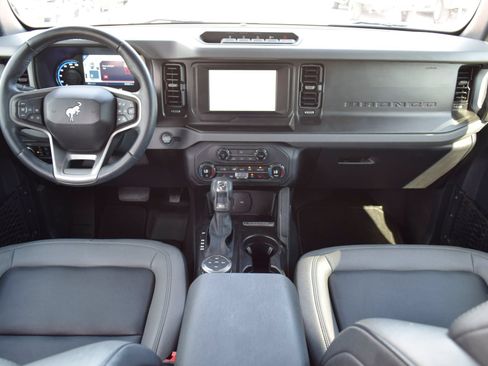Certified 2023 Ford Bronco Big Bend w/ Sasquatch Package AWD/4WD image 5