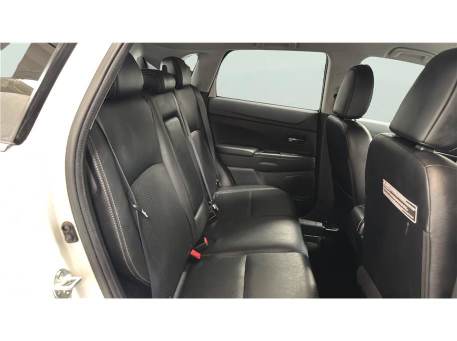 Used 2016 Mitsubishi Outlander Sport SEL FWD image 21