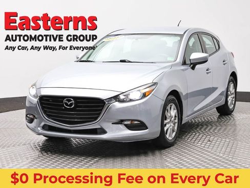 Used 2017 MAZDA MAZDA3 Sport FWD image 1