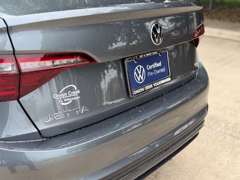 Certified 2024 Volkswagen Jetta SE FWD image 31