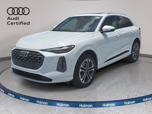 Certified 2025 Audi Q5 Premium w/ Convenience Package AWD/4WD image 1
