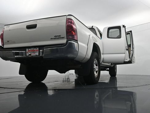 Used 2009 Toyota Tacoma PreRunner w/ SR5 Pkg #2 RWD image 39