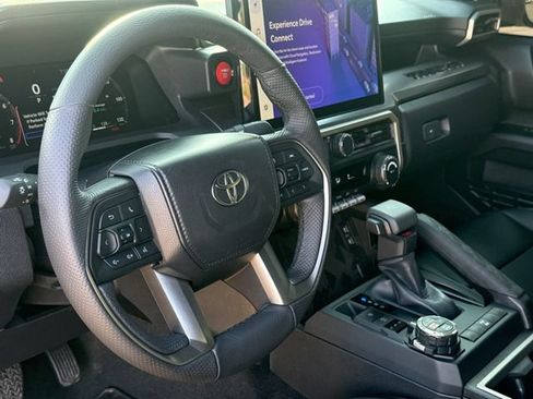 Used 2026 Toyota Tacoma TRD Off-Road AWD/4WD image 17