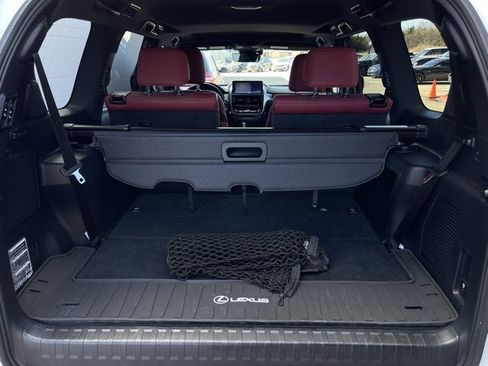 Used 2023 Lexus GX 460 Premium image 32