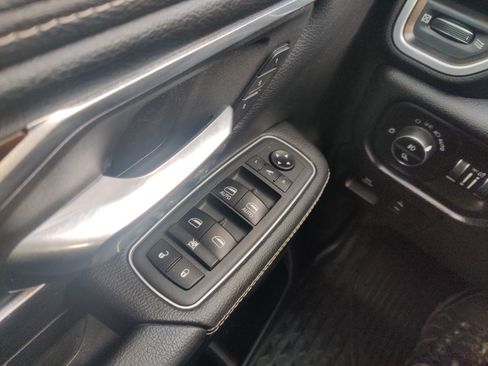 Used 2021 RAM 1500 Laramie image 24