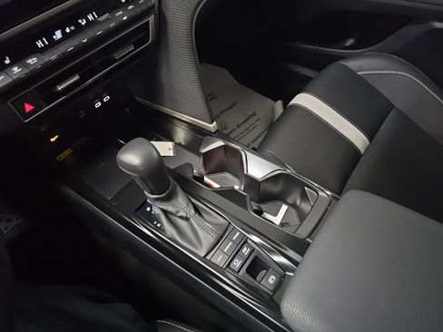 Used 2025 Toyota Camry SE image 26