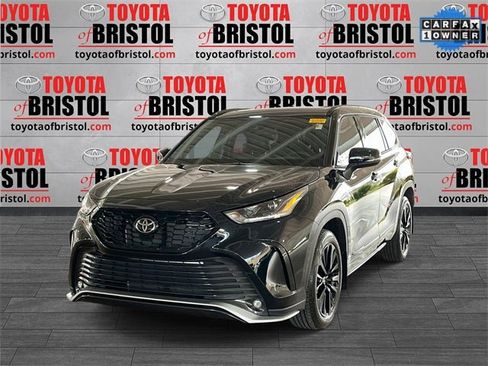 Used 2025 Toyota Highlander XSE image 8