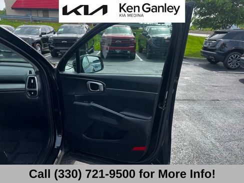 Certified 2023 Kia Sorento S FWD image 60