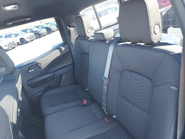 New 2026 GMC Canyon Elevation w/ Convenience Package RWD image 32