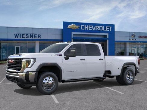 New 2026 GMC Sierra 3500 Pro image 2