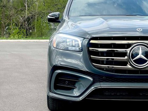 New 2026 Mercedes-Benz GLS 450 4MATIC image 21