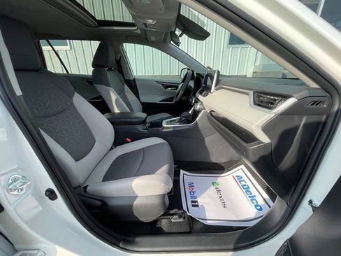 Used 2024 Toyota RAV4 XLE w/ Convenience Package image 21