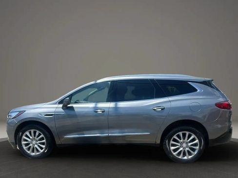 Used 2020 Buick Enclave Premium w/ Sun and Sites Package AWD/4WD image 8