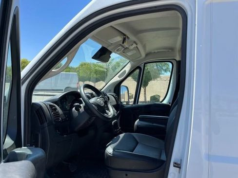 Used 2025 RAM ProMaster 2500 w/ Convenience Group FWD image 11