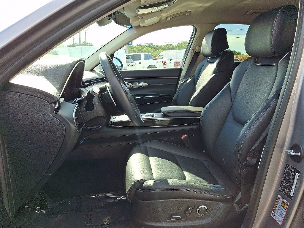 Used 2025 Genesis GV70 2.5T AWD/4WD image 14