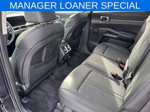 New 2025 Kia Sorento S image 13