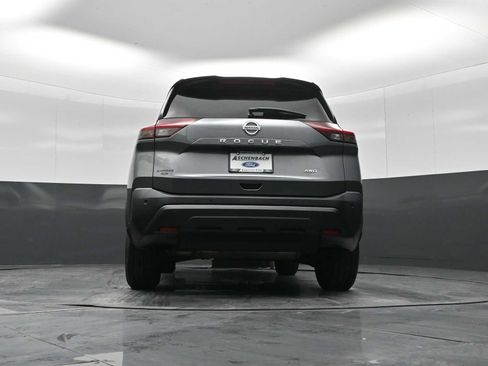 Used 2021 Nissan Rogue S image 24