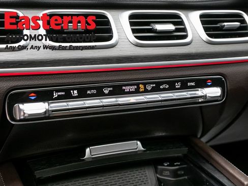 Used 2023 Mercedes-Benz GLE 350 4MATIC w/ AMG Line Exterior image 18